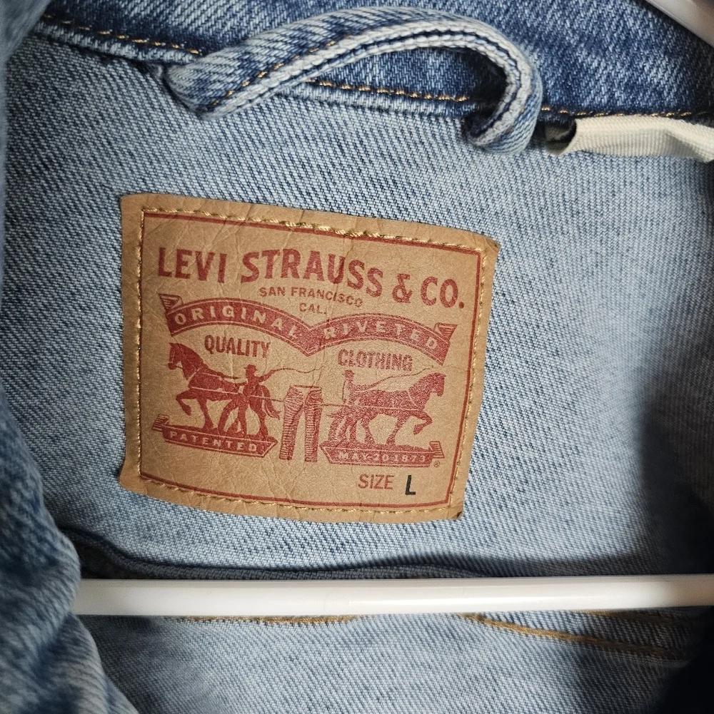 Levi's Women's Original Cotton Denim Trucker Jacket Size L